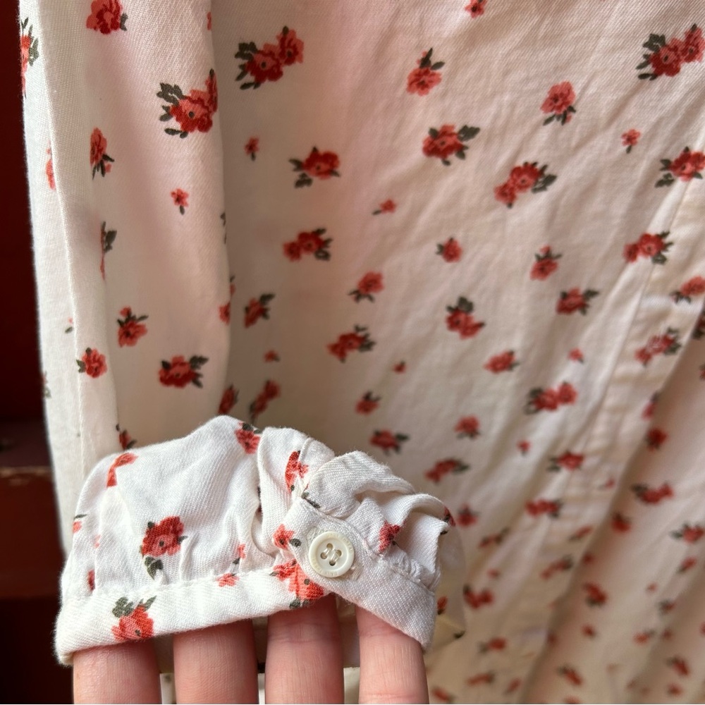 Daily Thread Floral Ruffled Blouse - Picture 3 of 5